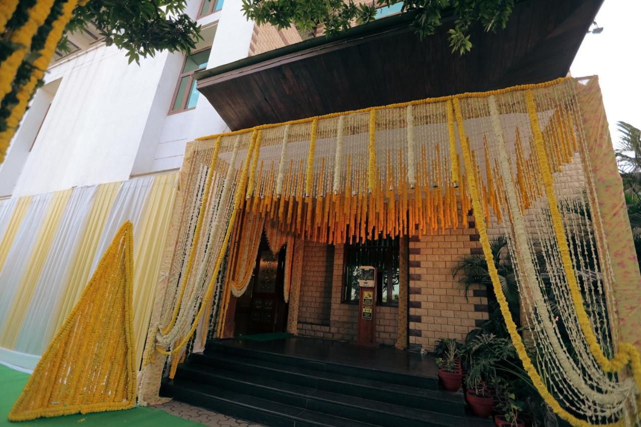 โรงแรมแซฟฟรอน ลีฟ เดห์ราดุน ภายนอก รูปภาพ
