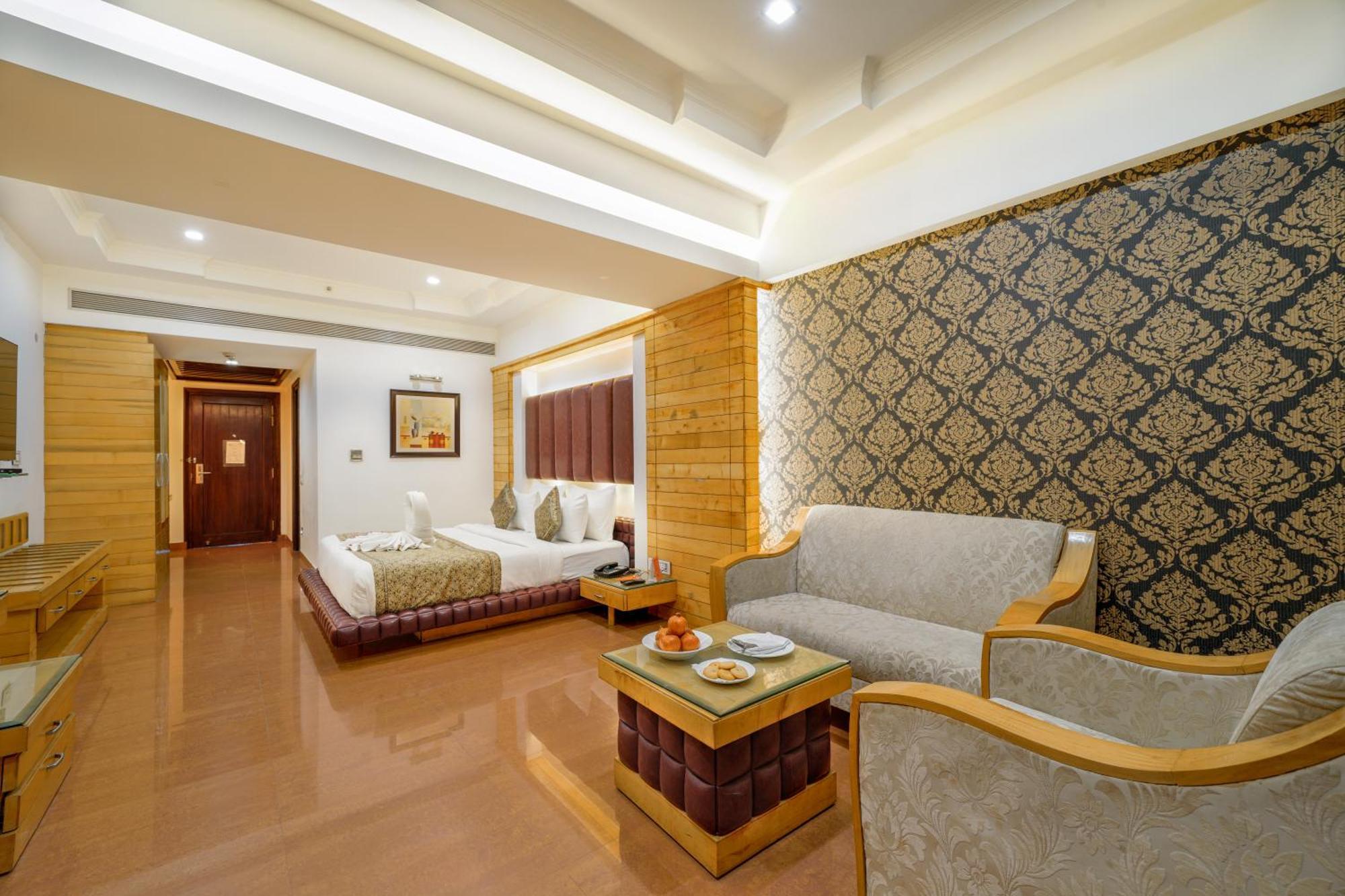 โรงแรมแซฟฟรอน ลีฟ เดห์ราดุน ภายนอก รูปภาพ